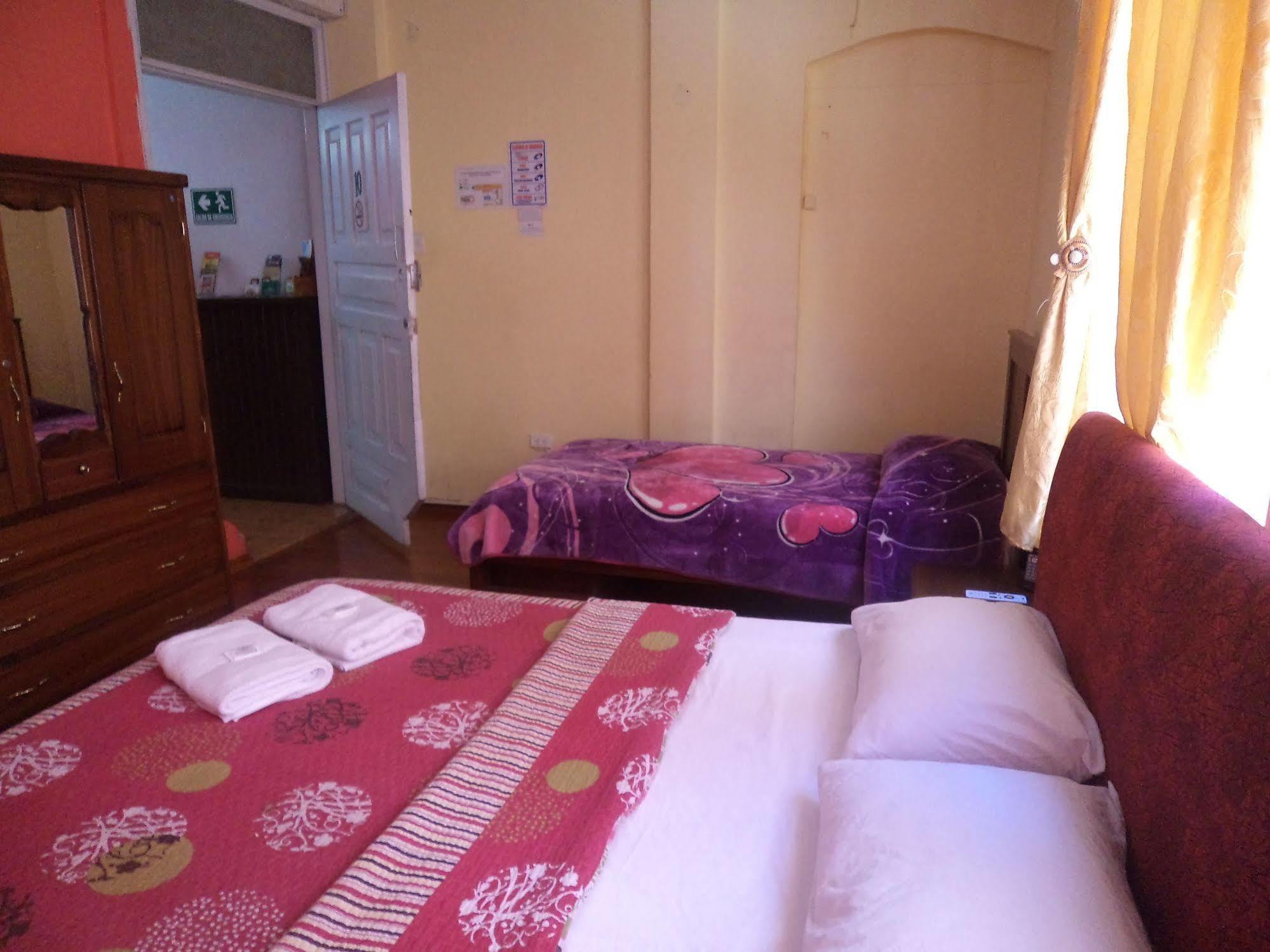 קיטו Hostal Imperial מראה חיצוני תמונה