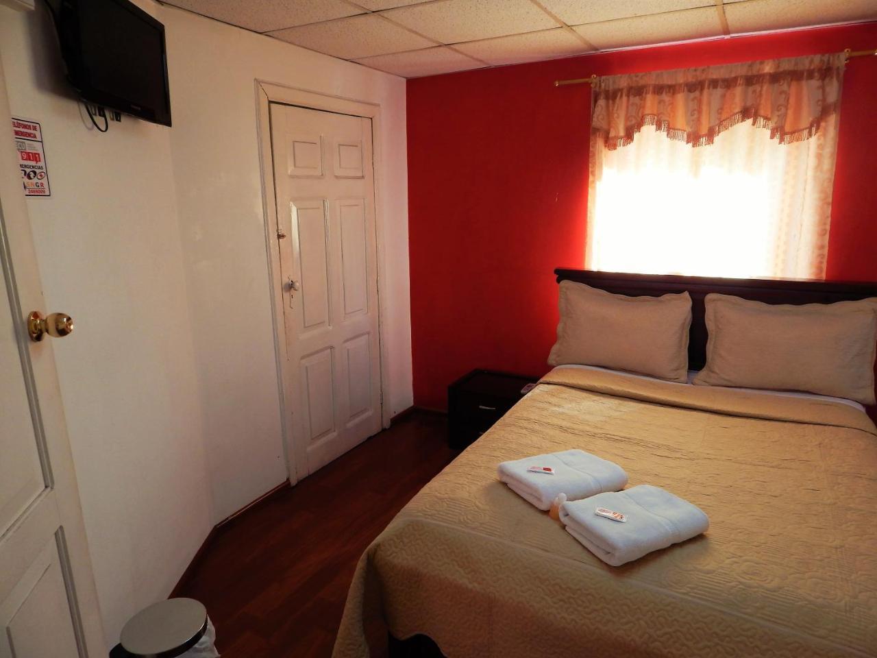 קיטו Hostal Imperial מראה חיצוני תמונה