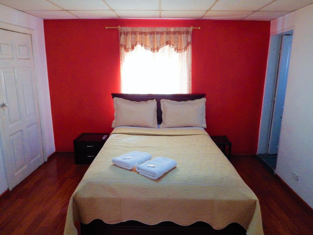 קיטו Hostal Imperial מראה חיצוני תמונה