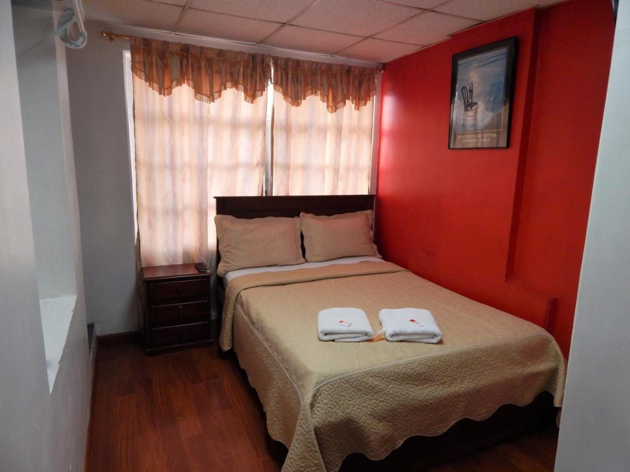קיטו Hostal Imperial מראה חיצוני תמונה
