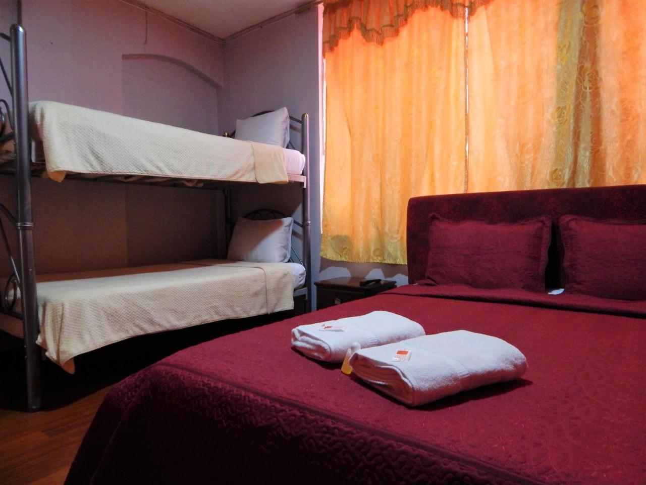 קיטו Hostal Imperial מראה חיצוני תמונה