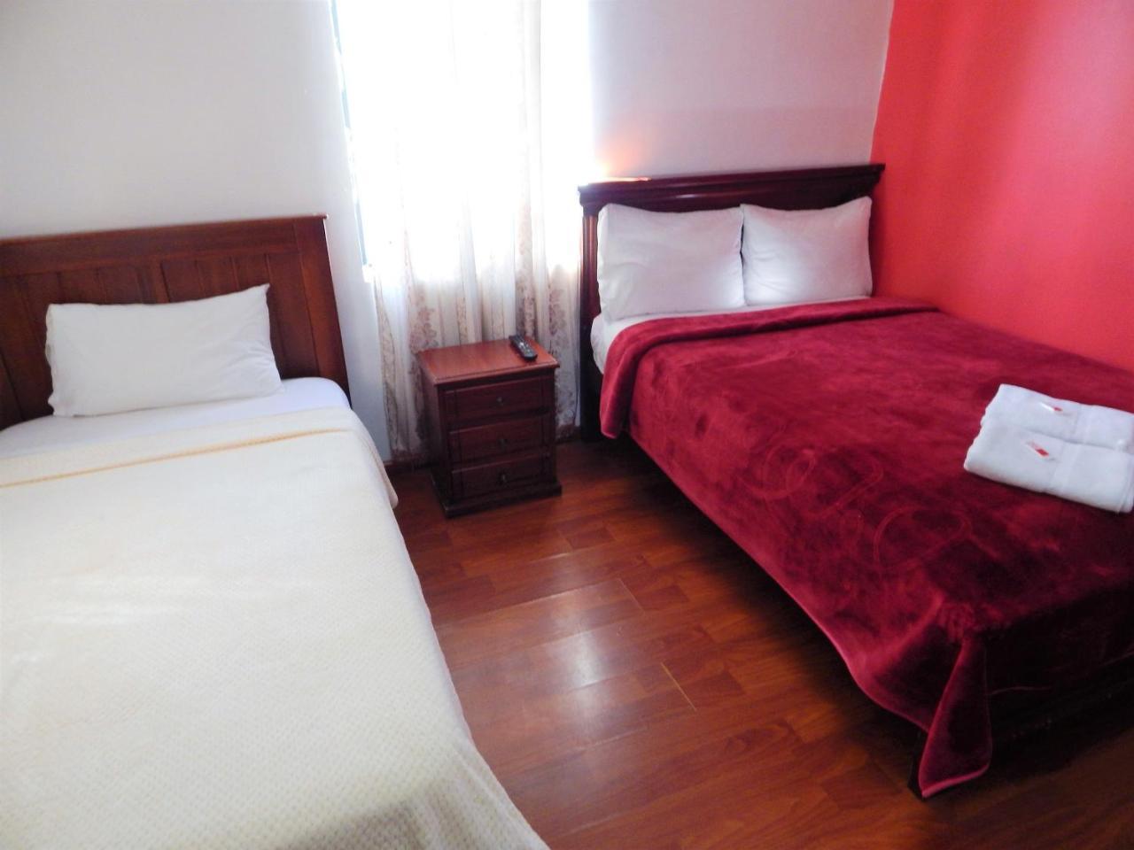 קיטו Hostal Imperial מראה חיצוני תמונה