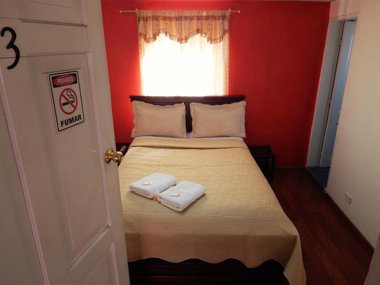 קיטו Hostal Imperial מראה חיצוני תמונה